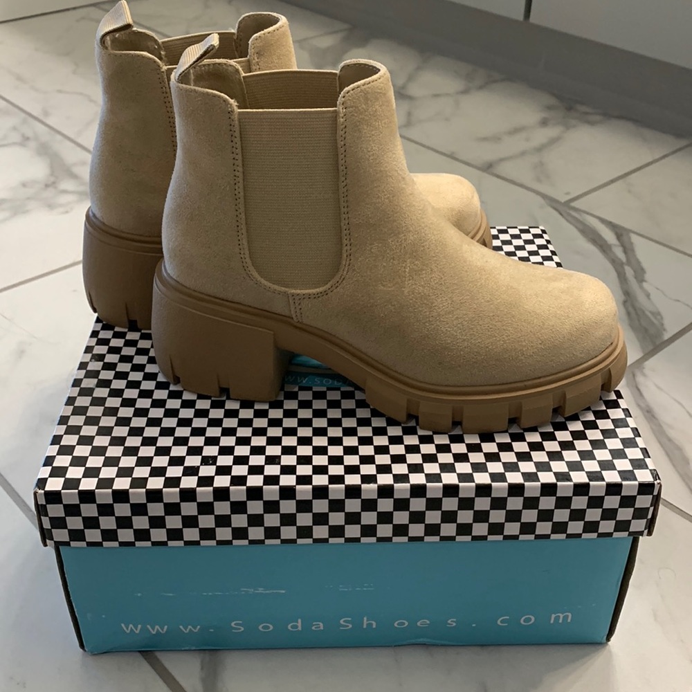 Tan Chelsea ankle booties